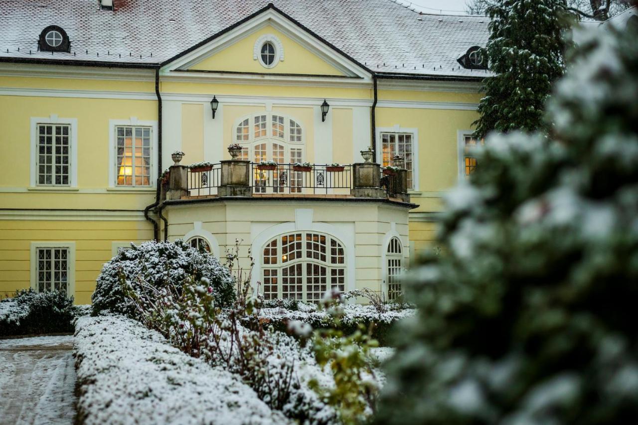 Szidonia Castle Hotell Röjtökmuzsaj Eksteriør bilde